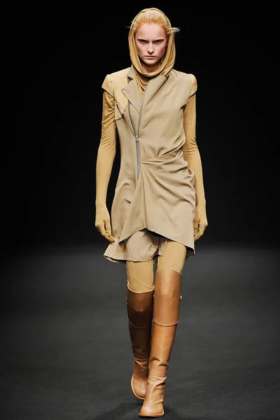 Look 6